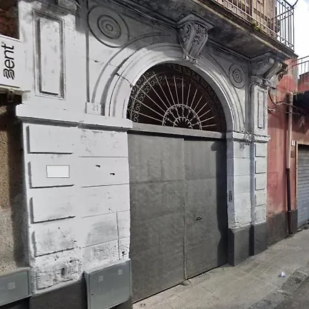 Agata Blu アパート