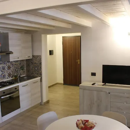 Agata Blu アパート